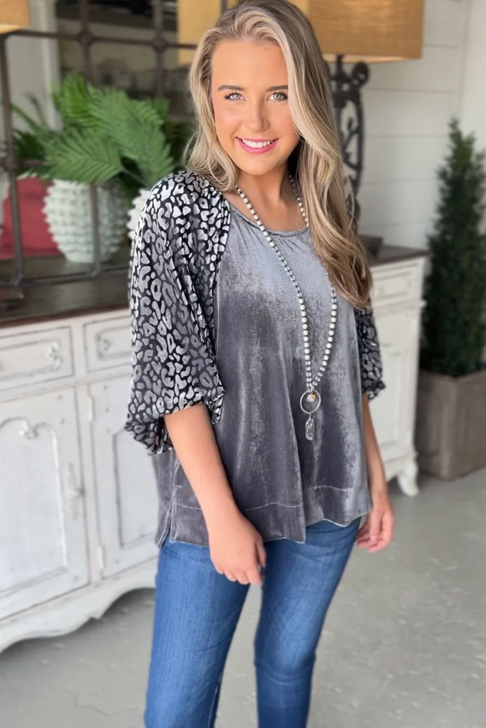 Medium Grey Leopard Splicing Lantern Sleeve Velvet Blouse