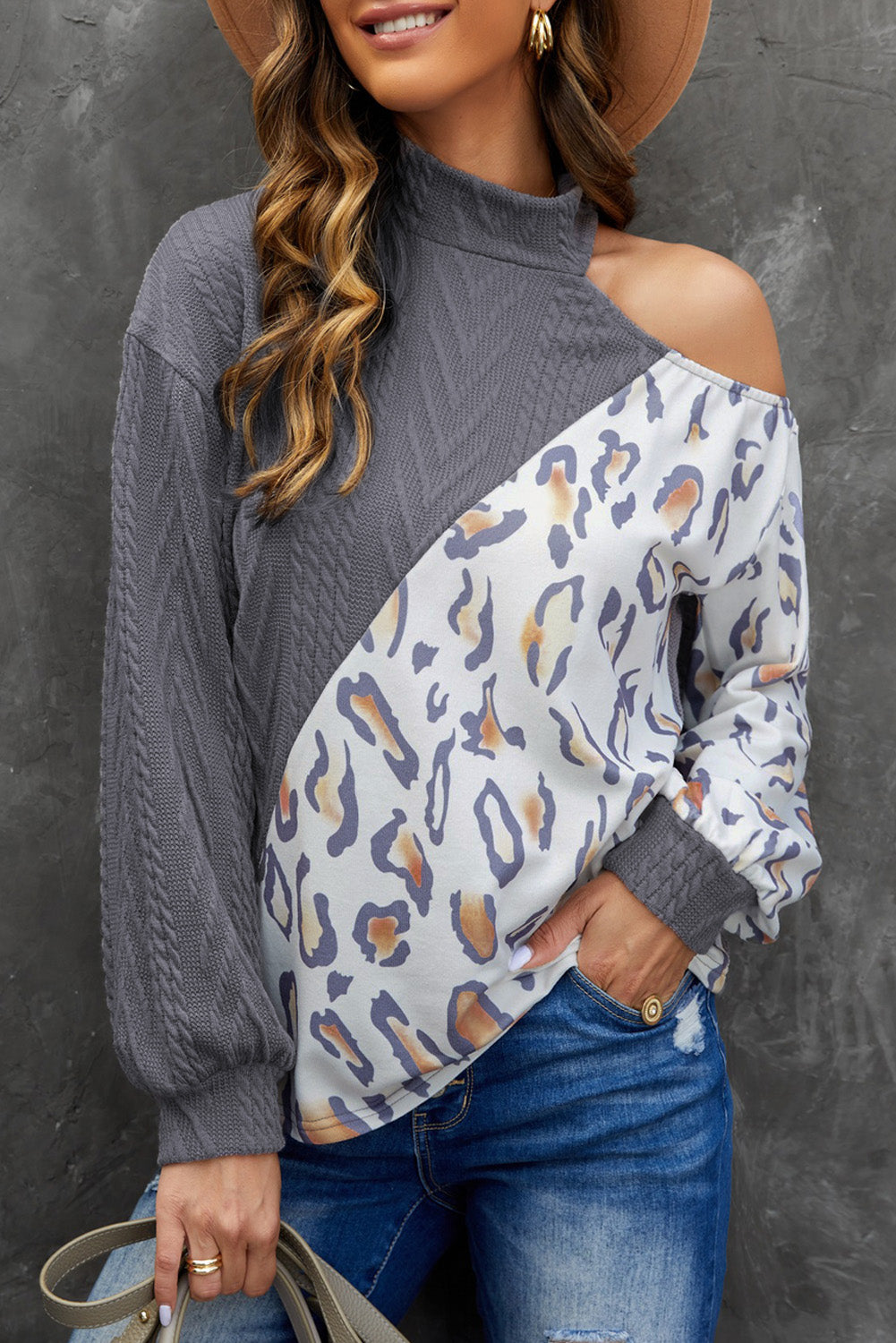 Grey leopard clearance print turtleneck top